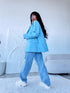 Oversize švarkas su juodomis rankovių sagomis - SOFT BLUE